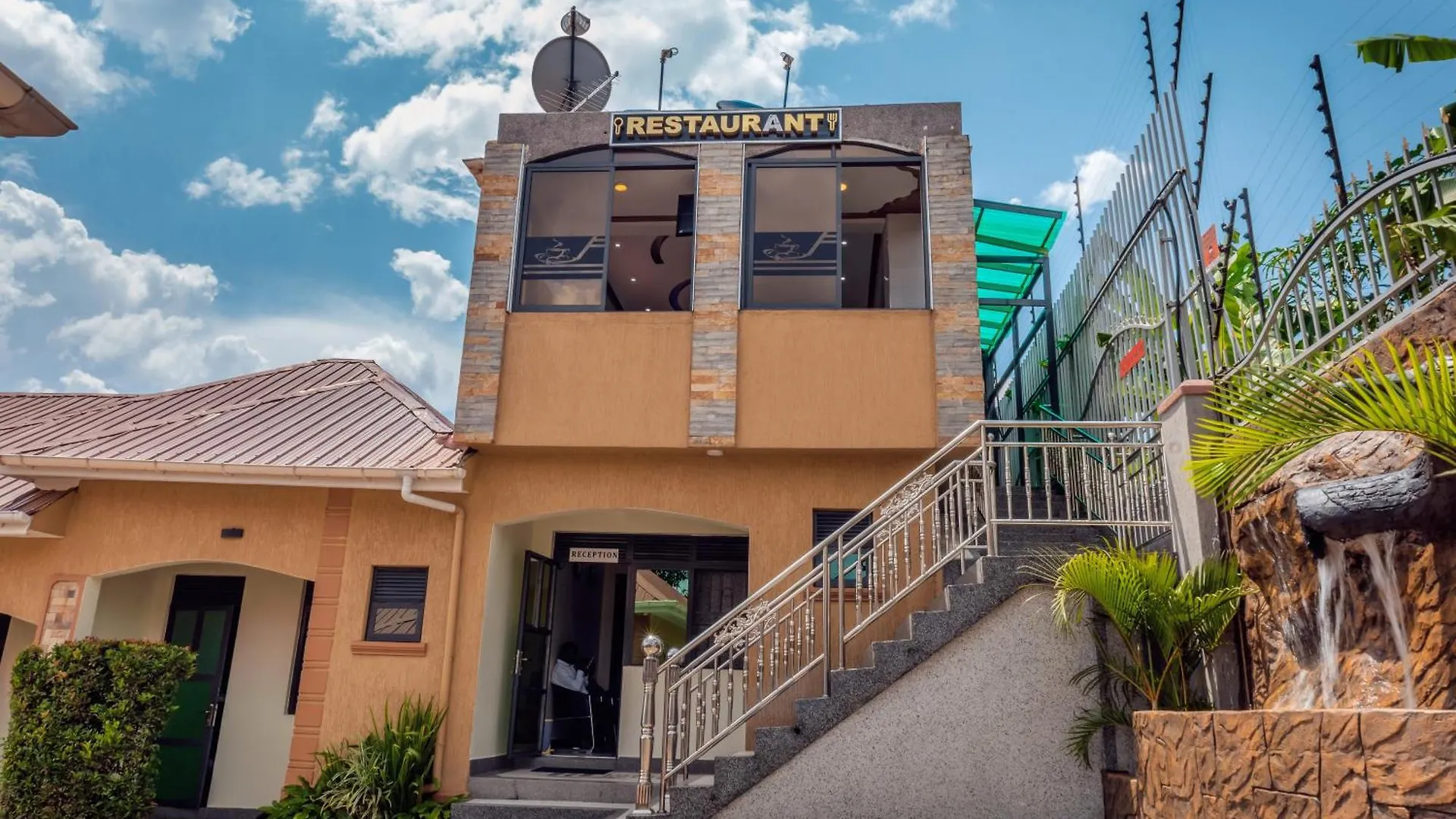 Imara Hotel, Kyengera Mugongo カンパラ ホテル