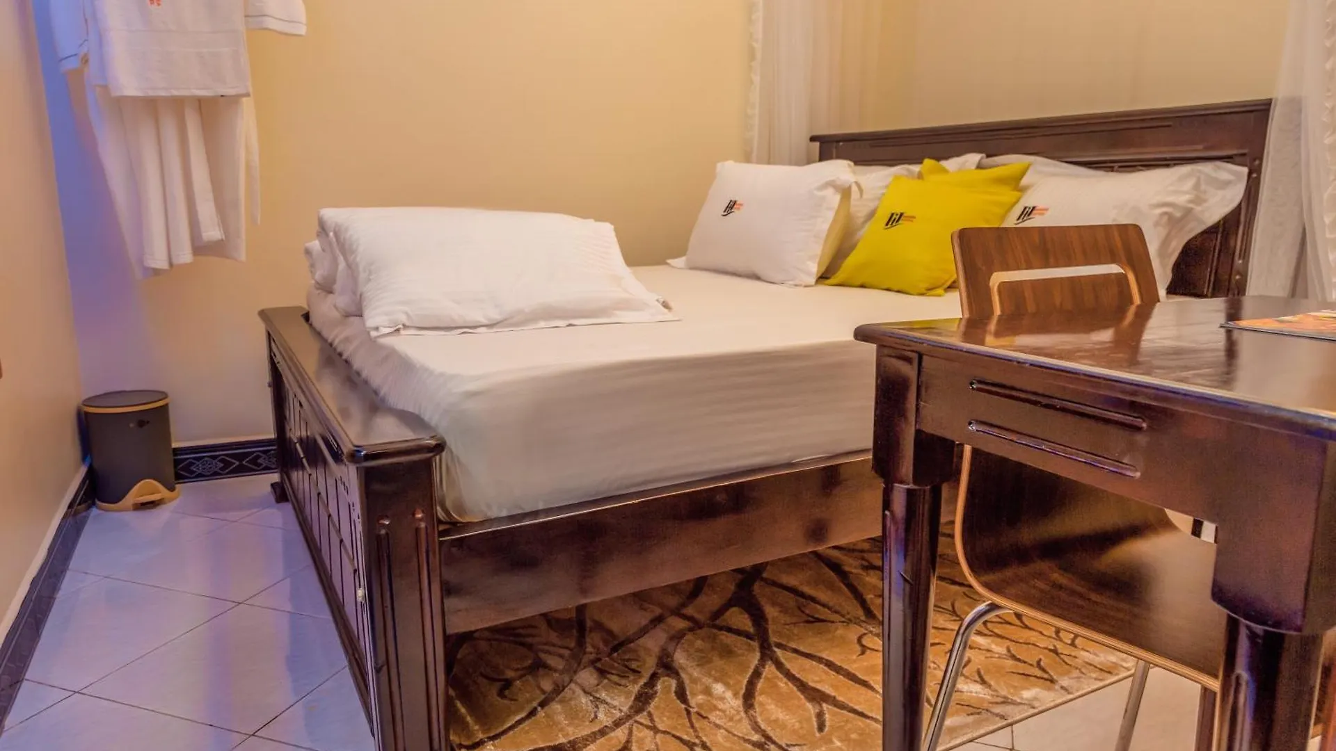Imara Hotel, Kyengera Mugongo カンパラ 2*,  ウガンダ