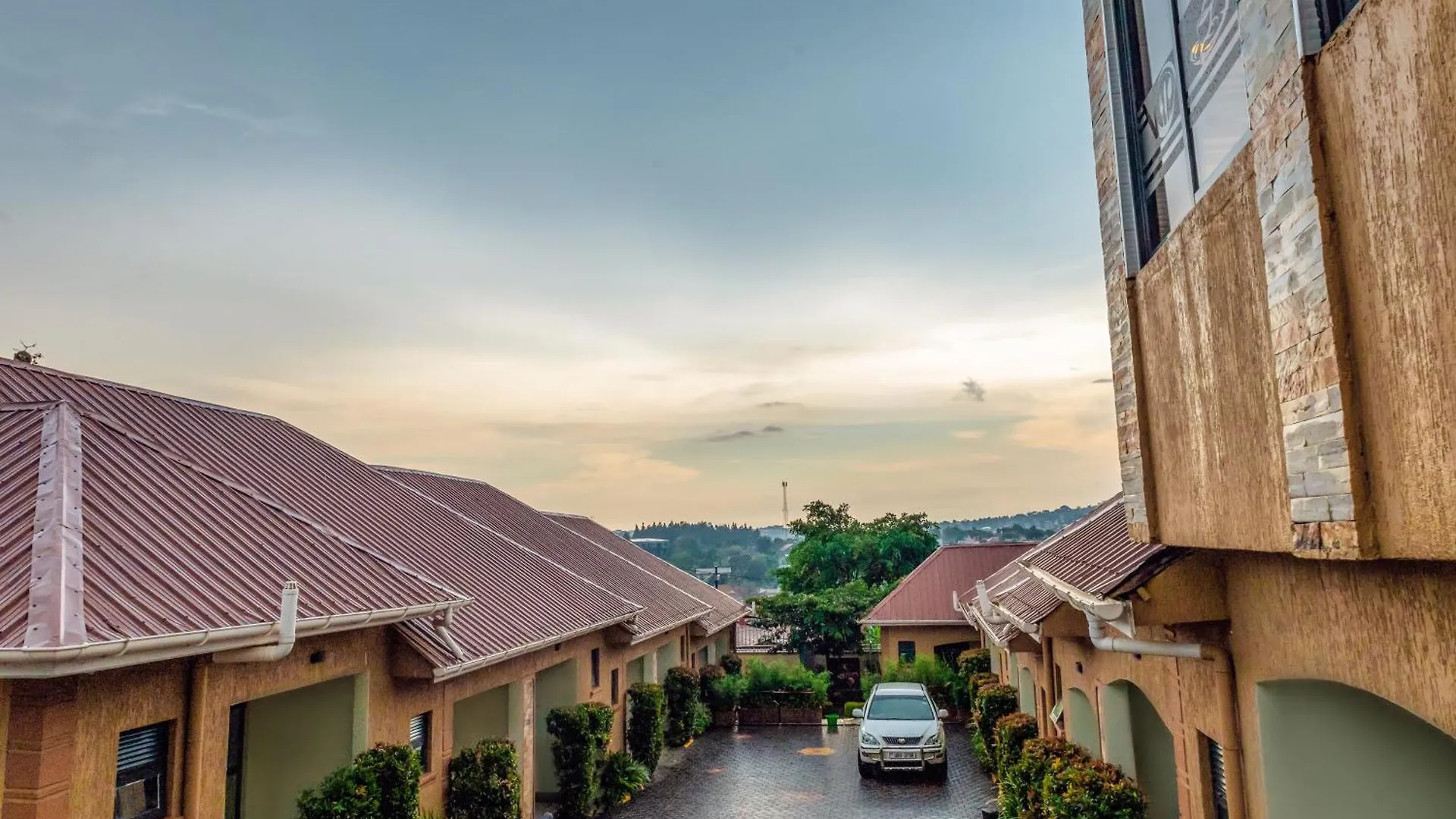 ホテル Imara Hotel, Kyengera Mugongo カンパラ