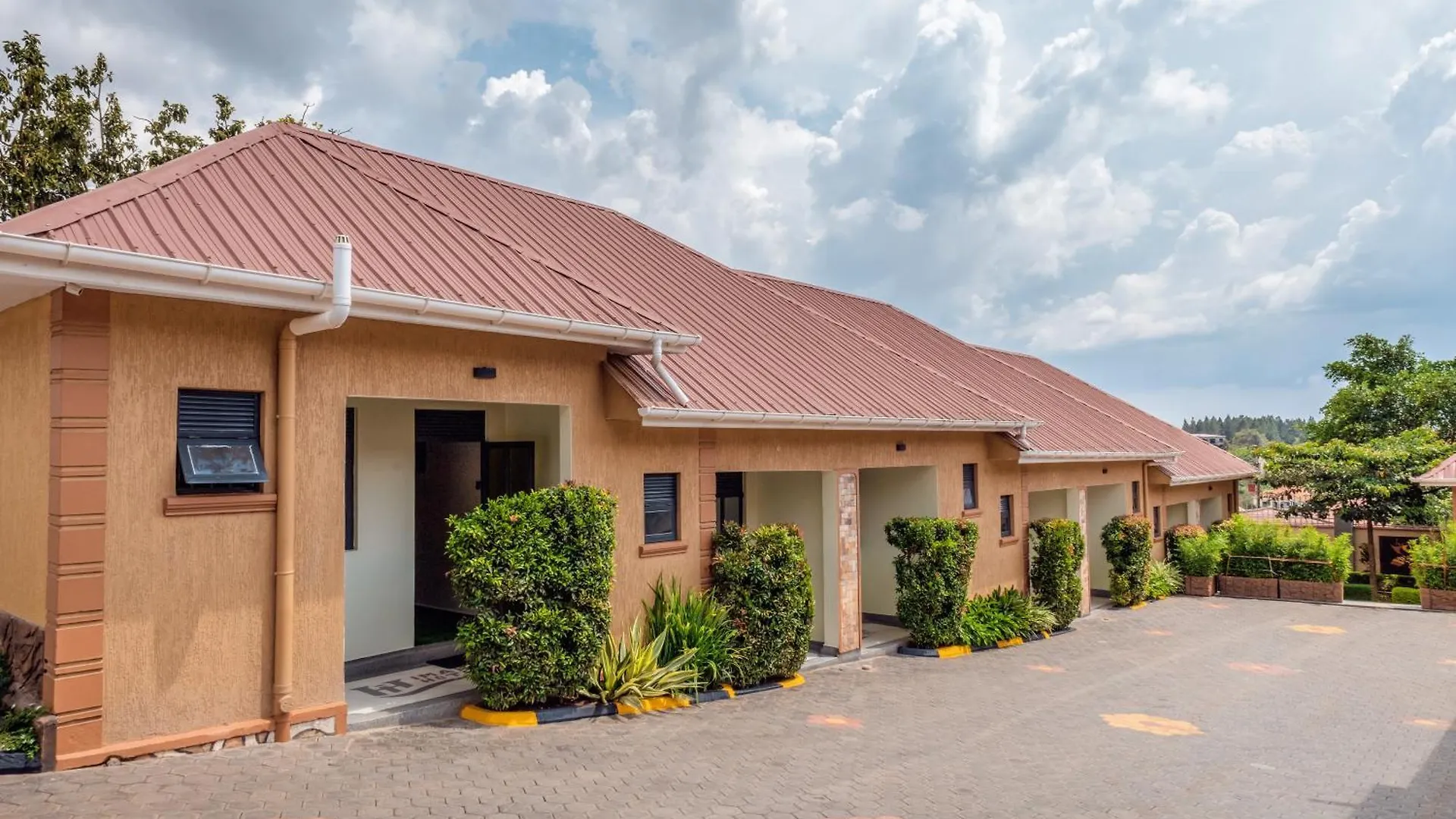 ホテル Imara Hotel, Kyengera Mugongo カンパラ